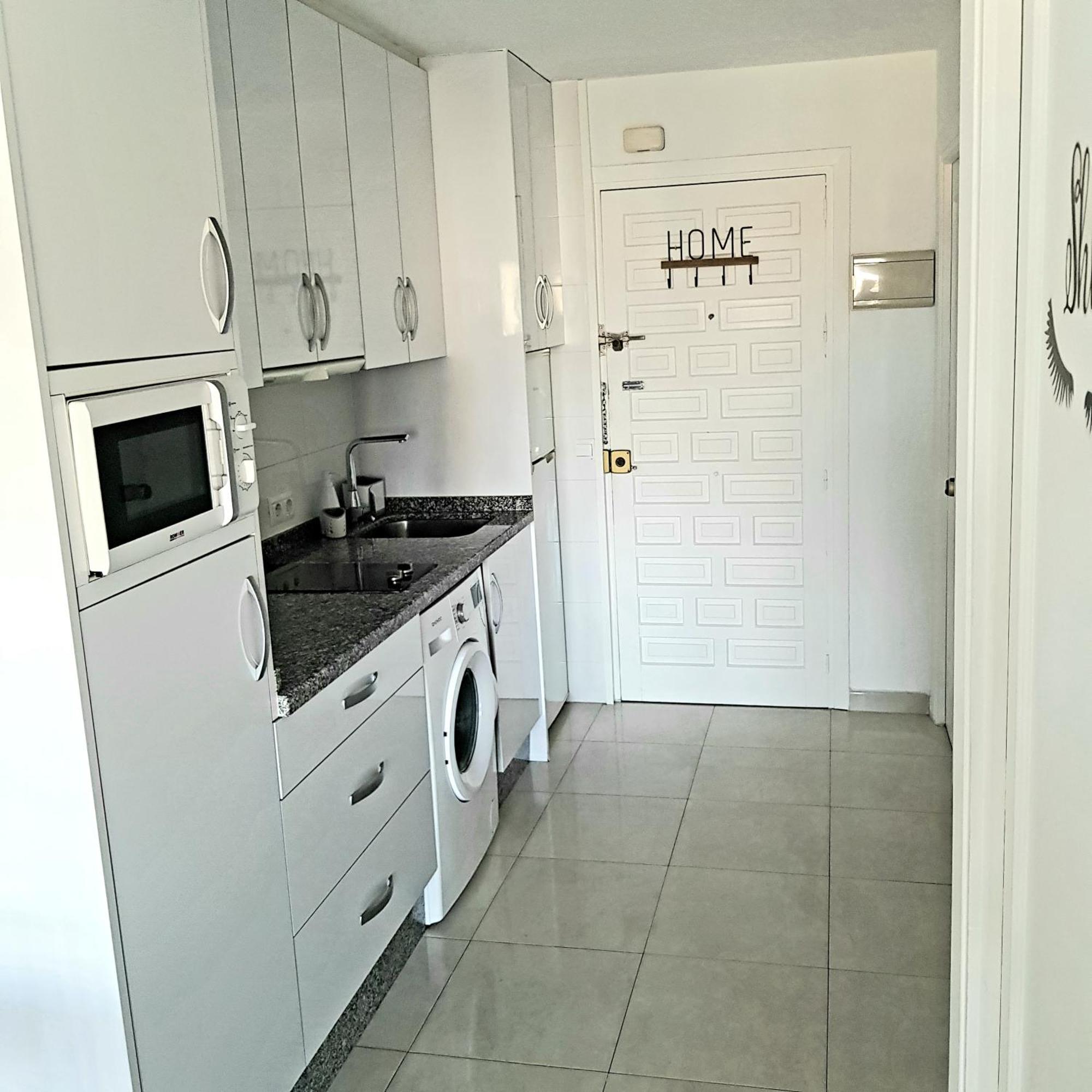 Appartment Totally Upgraded At Benal Beach Benalmádena Εξωτερικό φωτογραφία
